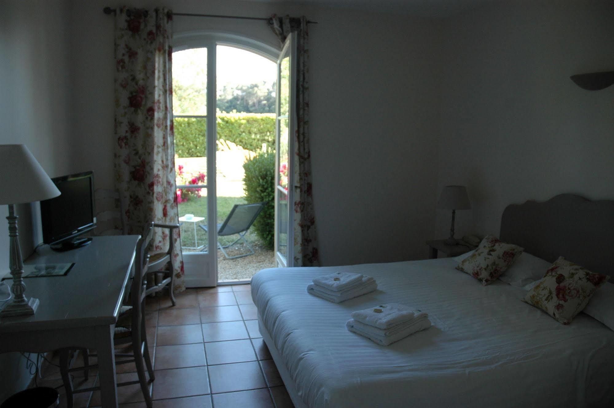 Hotel La Bastide Saint Martin Carcassonne Exterior photo